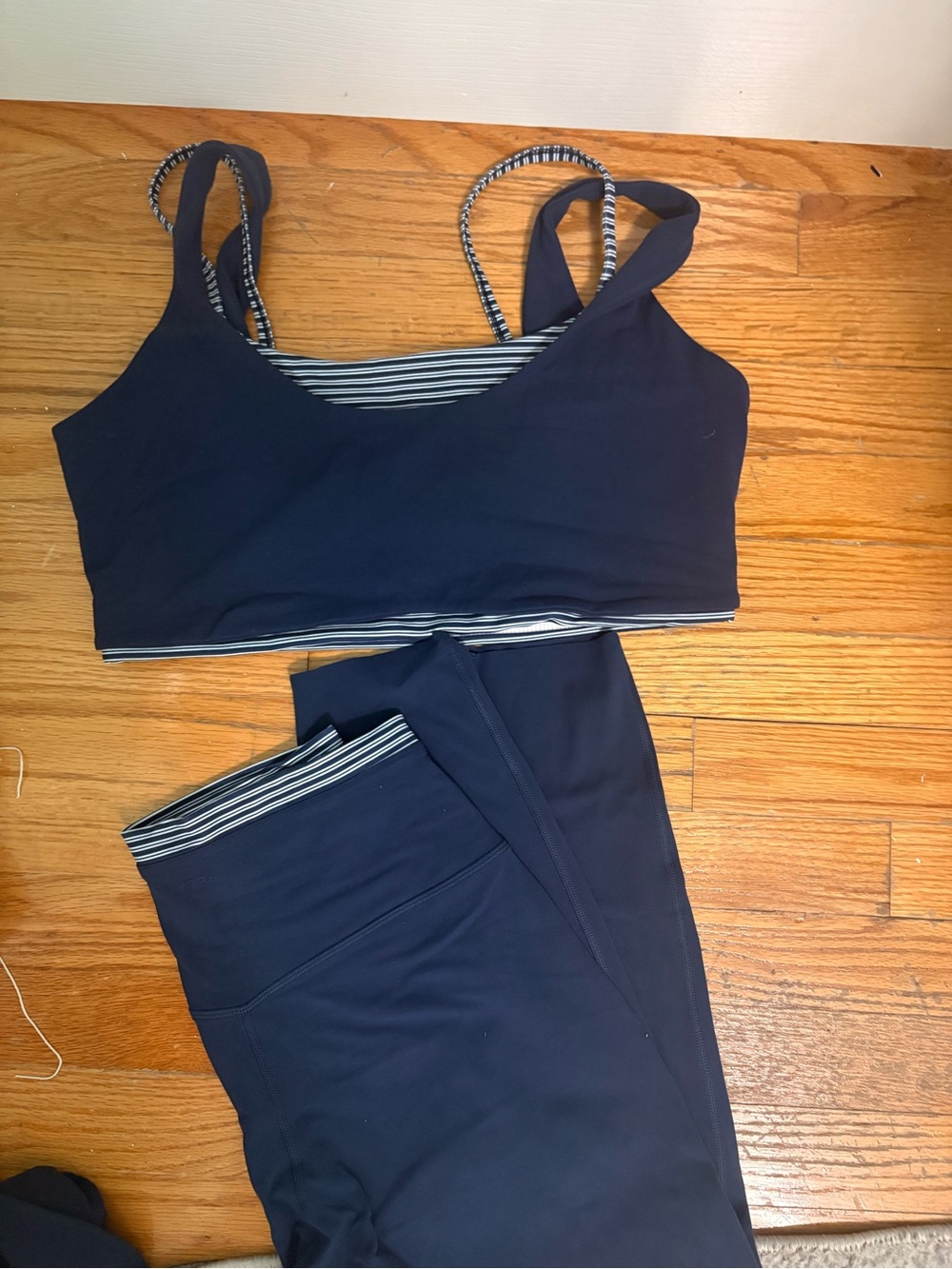 Abercrombie YPB curve love Navy Stripes Double layered workout set - Picture 2 of 2